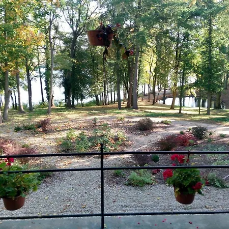 Palac Kwilecki -agroturystyka Premium & Resort *
